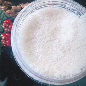 Pearlescent peppermint sugar scrub